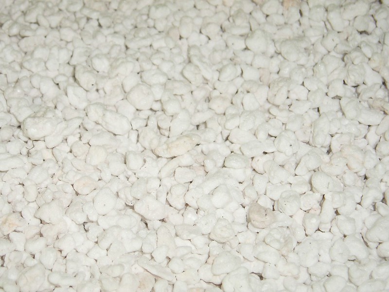 perlite grains