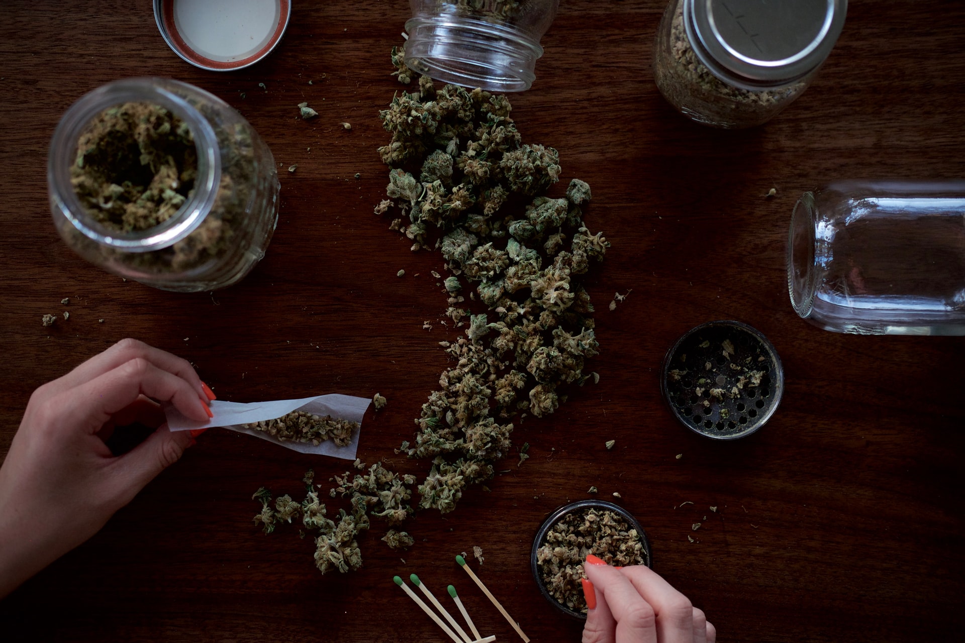making a joint on wooden table